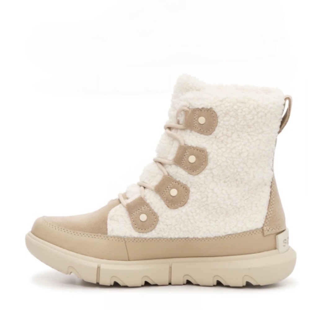 New Sorel Suede & Sherpa Winter Boots